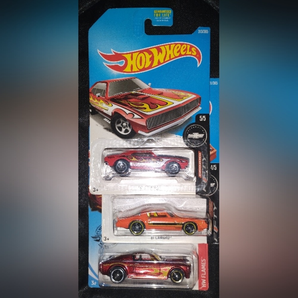 Hot Wheels Choose 1+ & Bundle - Picture 6 of 9